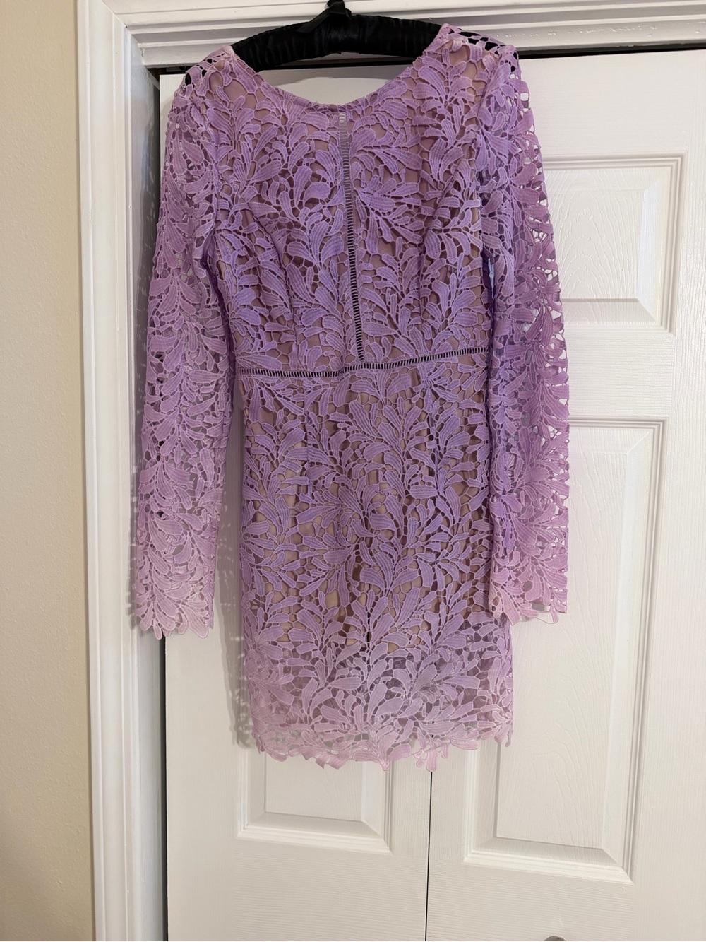 Lace Long-Sleeve Sheath Dress in Lavender
